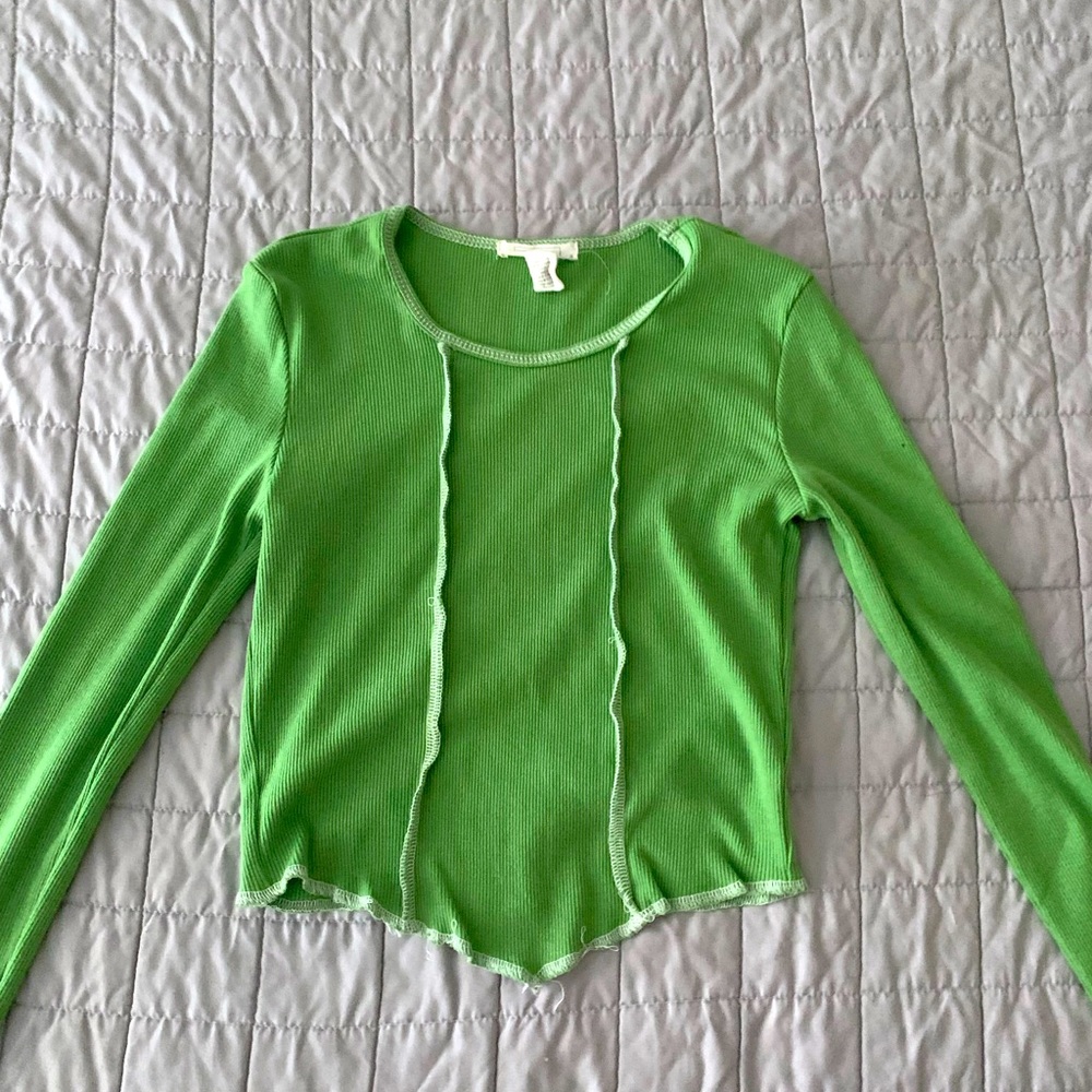 Tillys cropped shirt